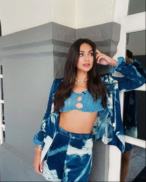 Renata Notni: Lecciones para usar crop tops y lucir fabulosa