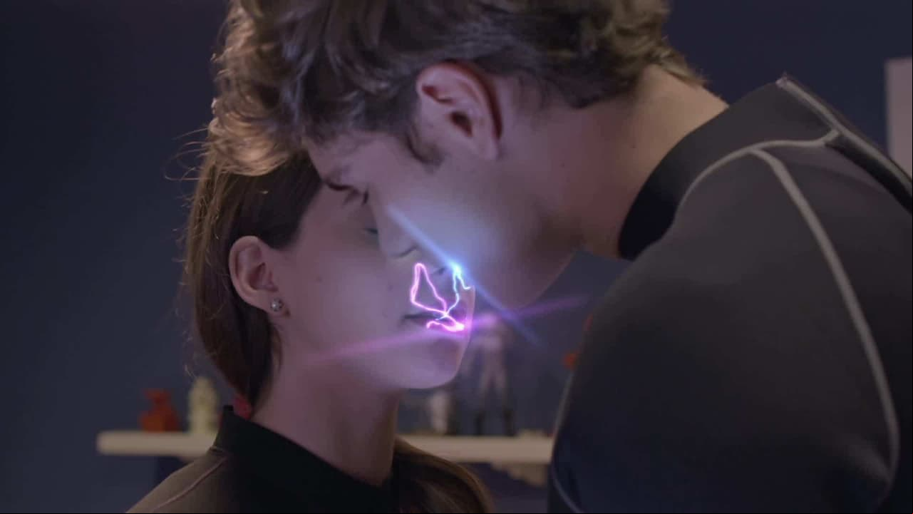 Este jueves: ¡Un beso cargado de electricidad!