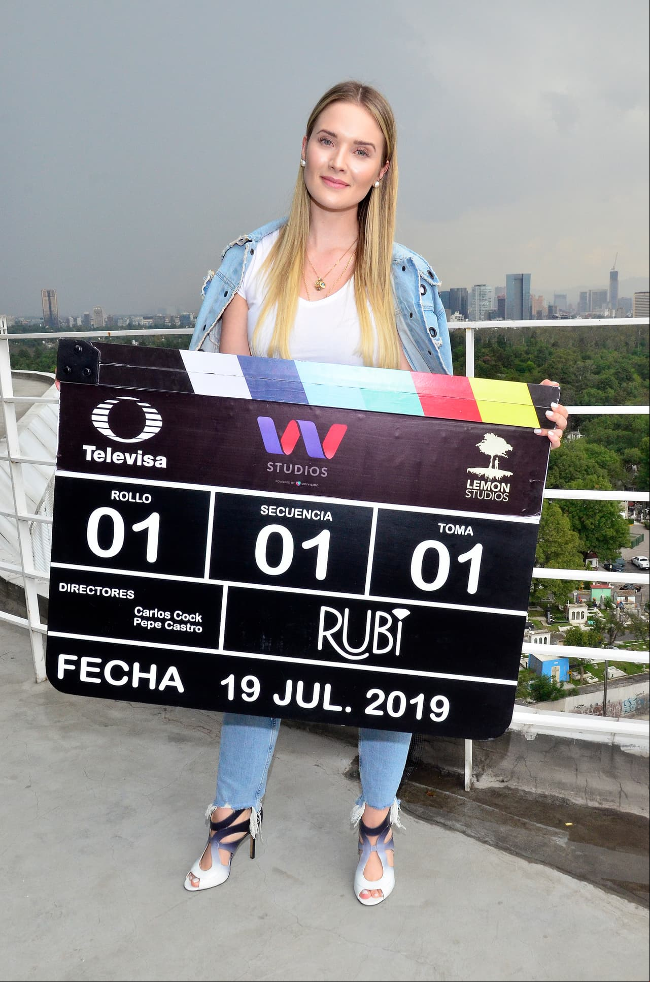 Kimberly Dos Ramos dará vida a "Maribel", quien en esta ocasión el personaje usará una prótesis en la pierna.