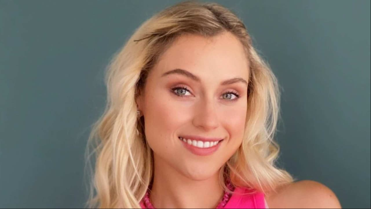 Natalia Juárez se deshace del rubio y luce irreconocible con drástico cambio de look